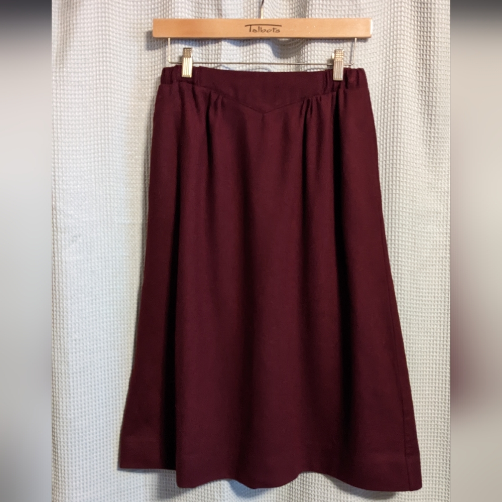 Vintage skirt in wine red by Hunter Sportswear